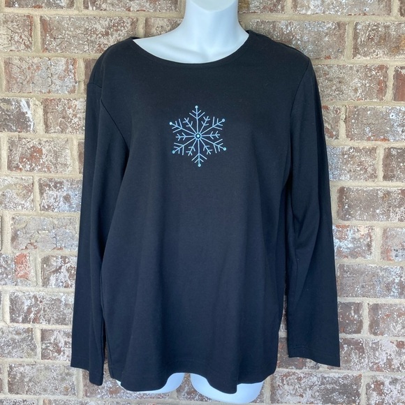 Quacker Factory snowflake top Size Medium New With Tags - Picture 1 of 8